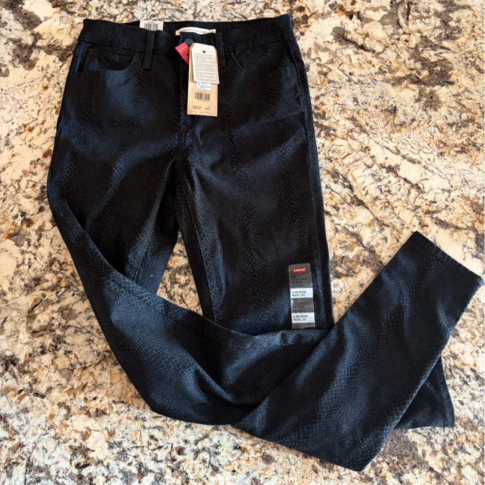 Black/Snake Skin Levi’s Skinny Jeans